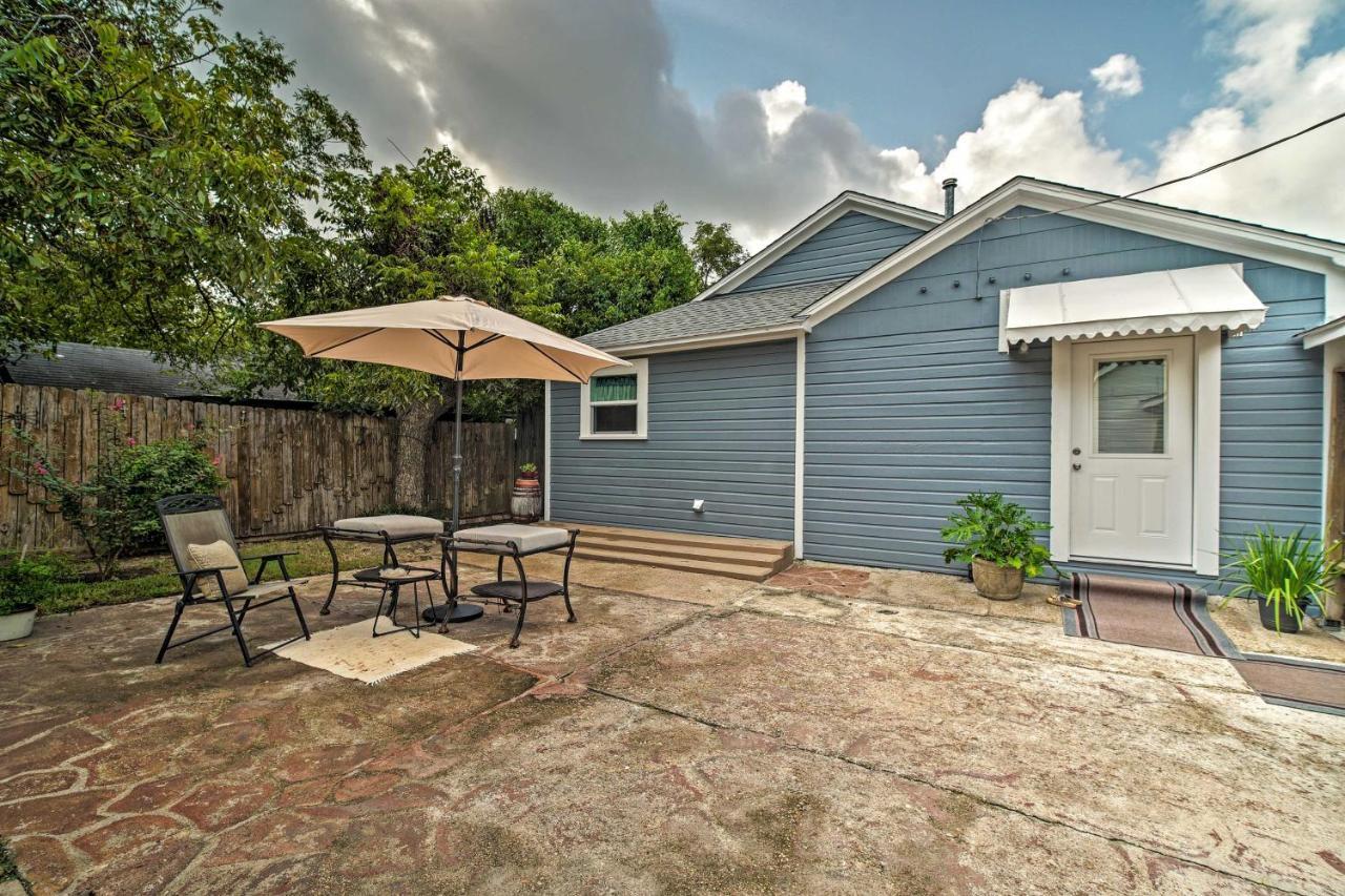 Cozy Brenham Cottage With Private Patio And Yard! Exterior photo