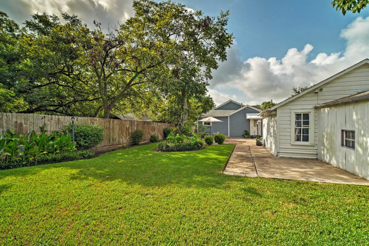 Cozy Brenham Cottage With Private Patio And Yard! Exterior photo